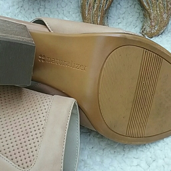 Naturalizer brand new sandles - Picture 6 of 8